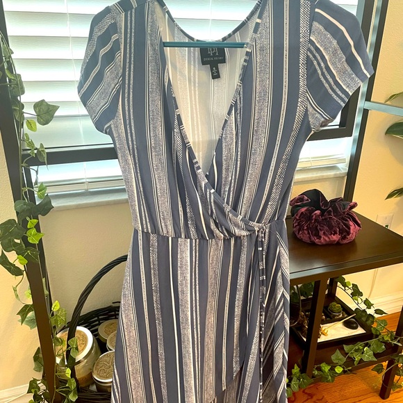 Small Striped Blue Casual Dress - Picture 1 of 2